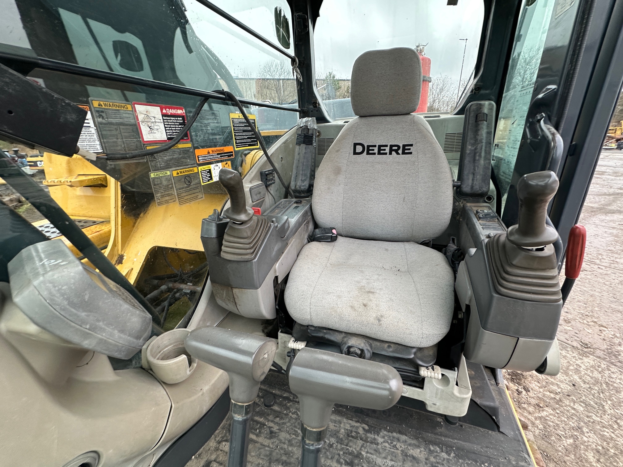 2007 DEERE 350D LC - Image 36