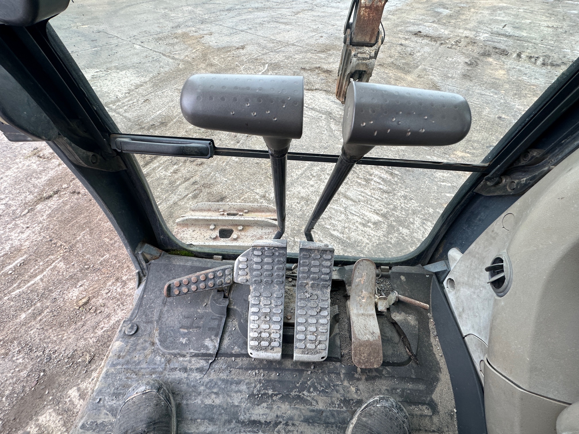 2007 DEERE 350D LC - Image 38