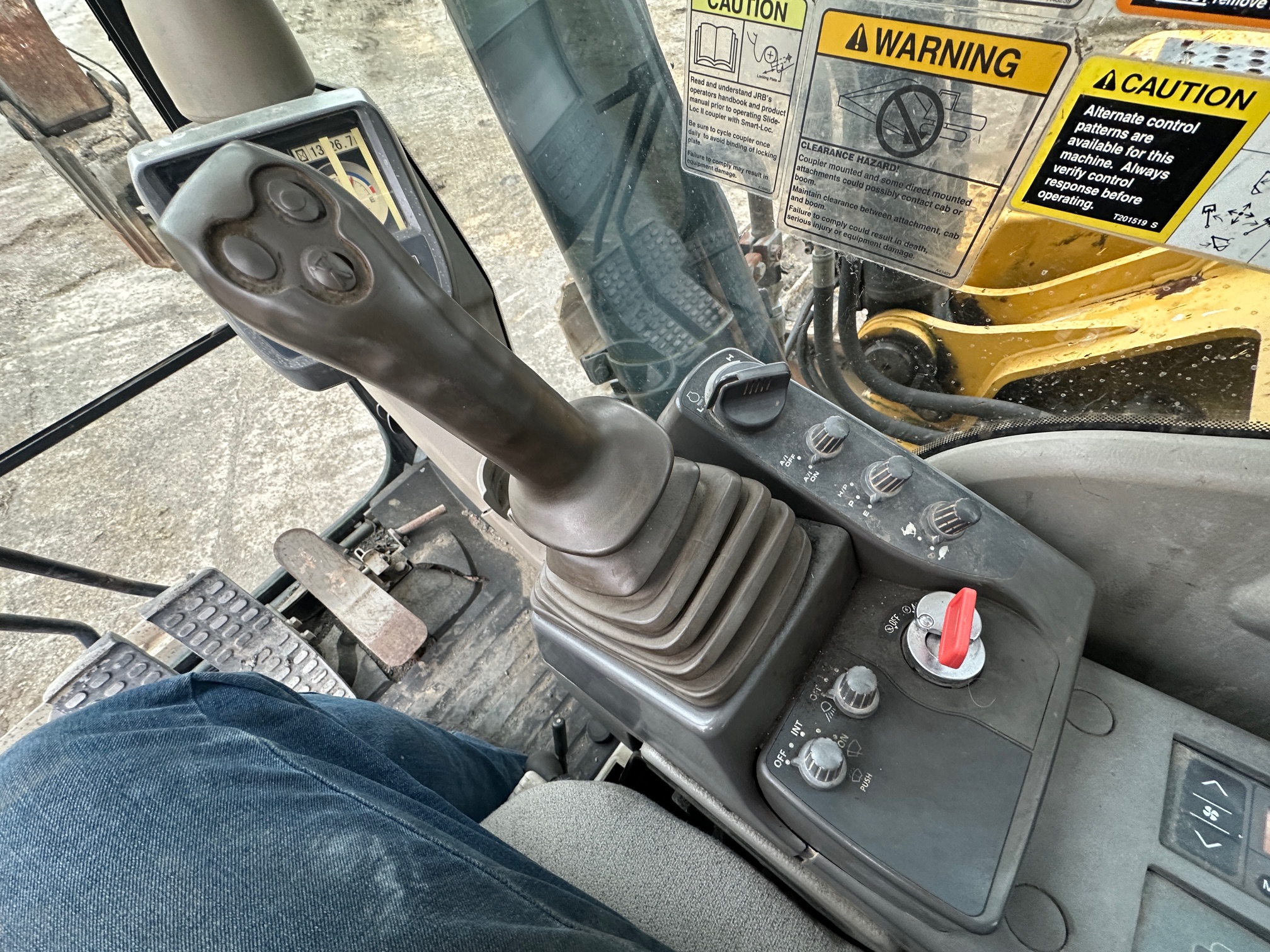 2007 DEERE 350D LC - Image 39