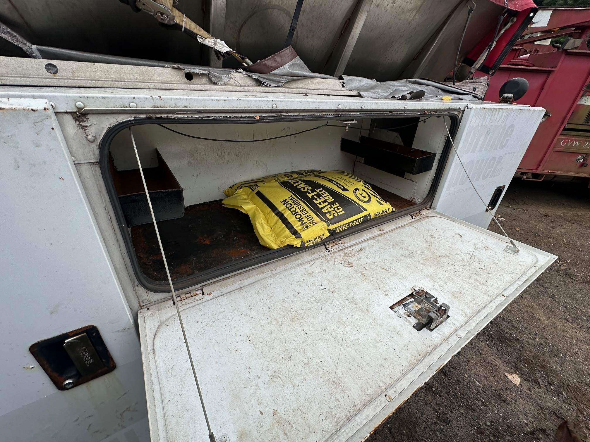 2007 FORD F350 Service Truck - Image 13