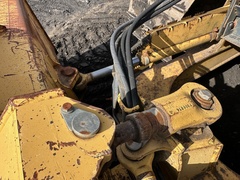 2005 DEERE 650J LGP - Image 22