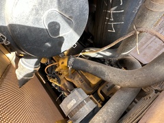 2005 DEERE 650J LGP - Image 33