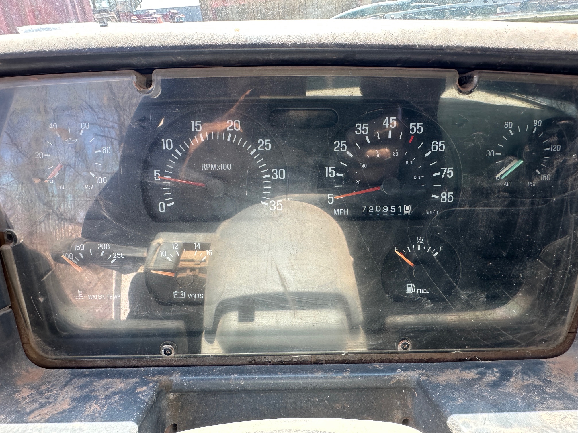 1997 FORD Water Truck - Image 11