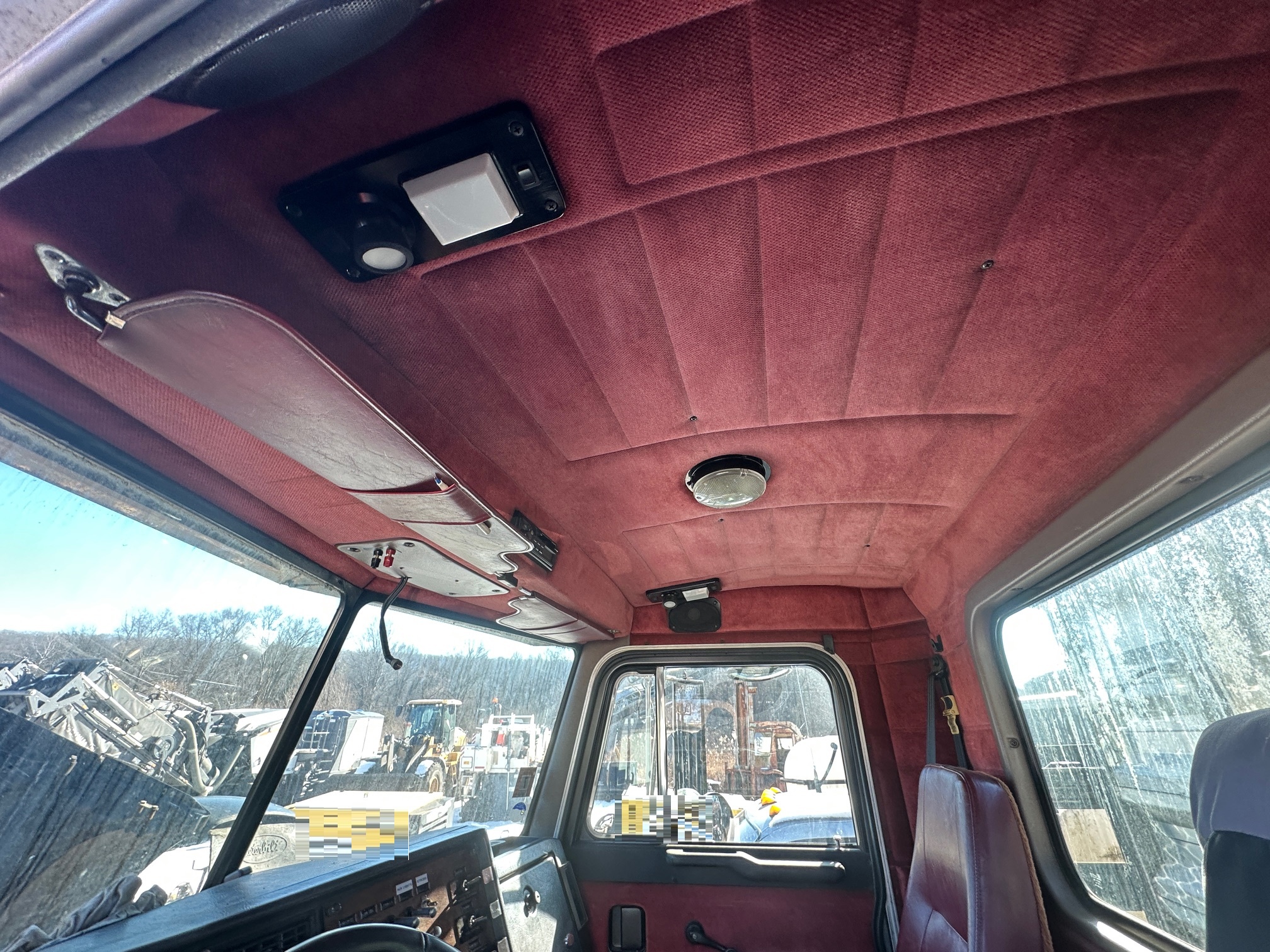 1997 PETERBILT 389 - Image 44