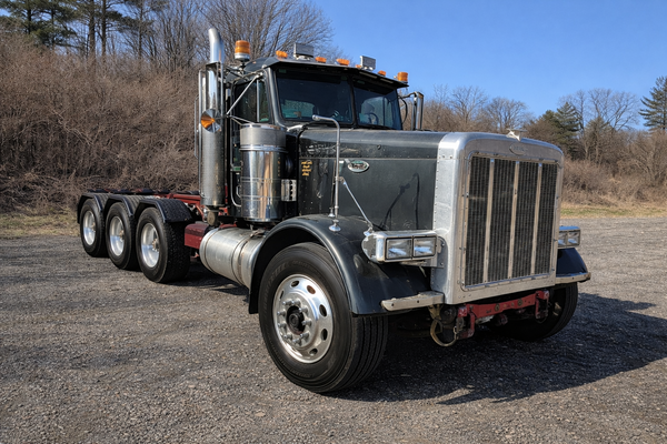 1997 PETERBILT 379