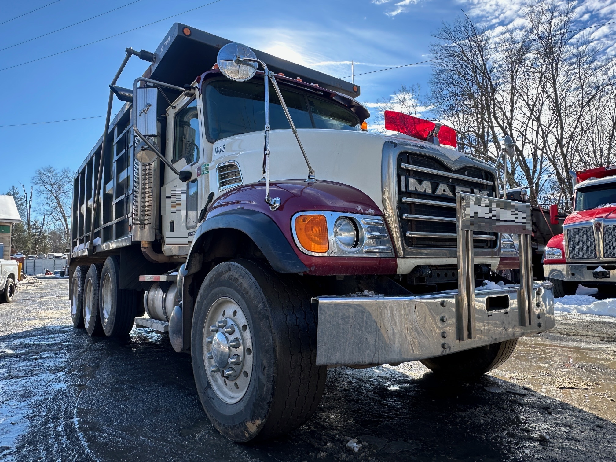2005 MACK CV713 - Image 2
