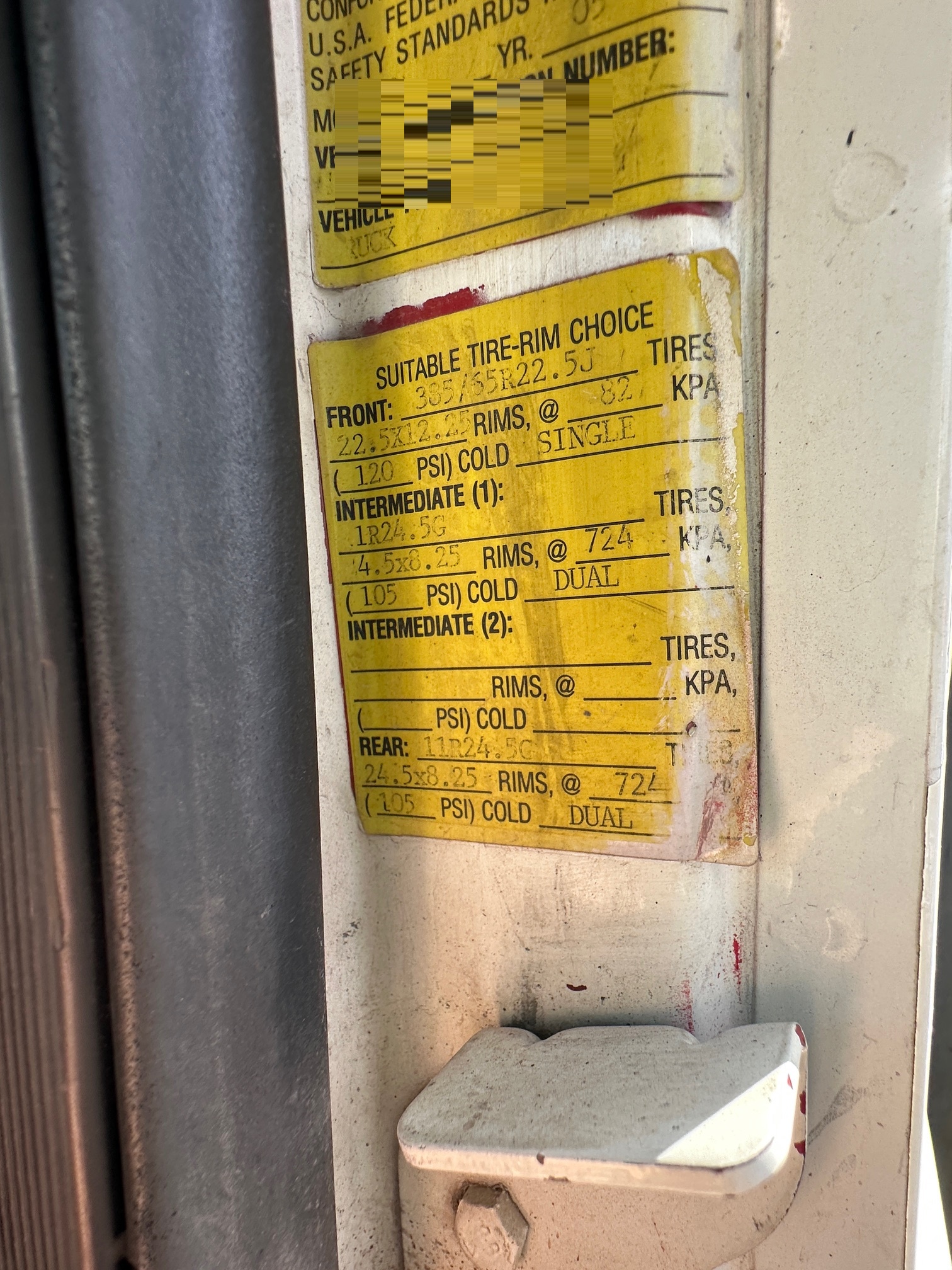 2005 MACK CV713 - Image 16