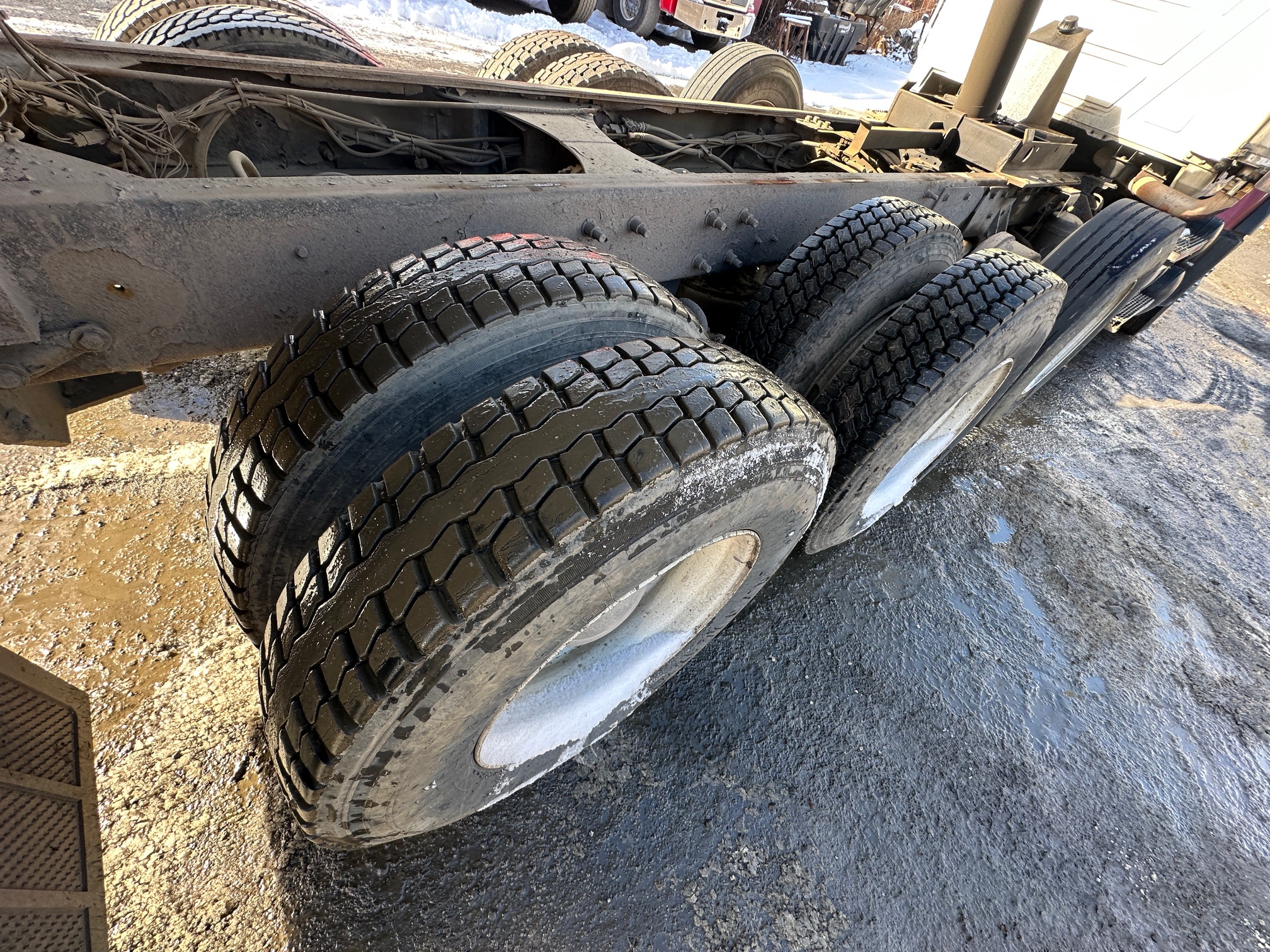 2005 MACK CV713 - Image 35