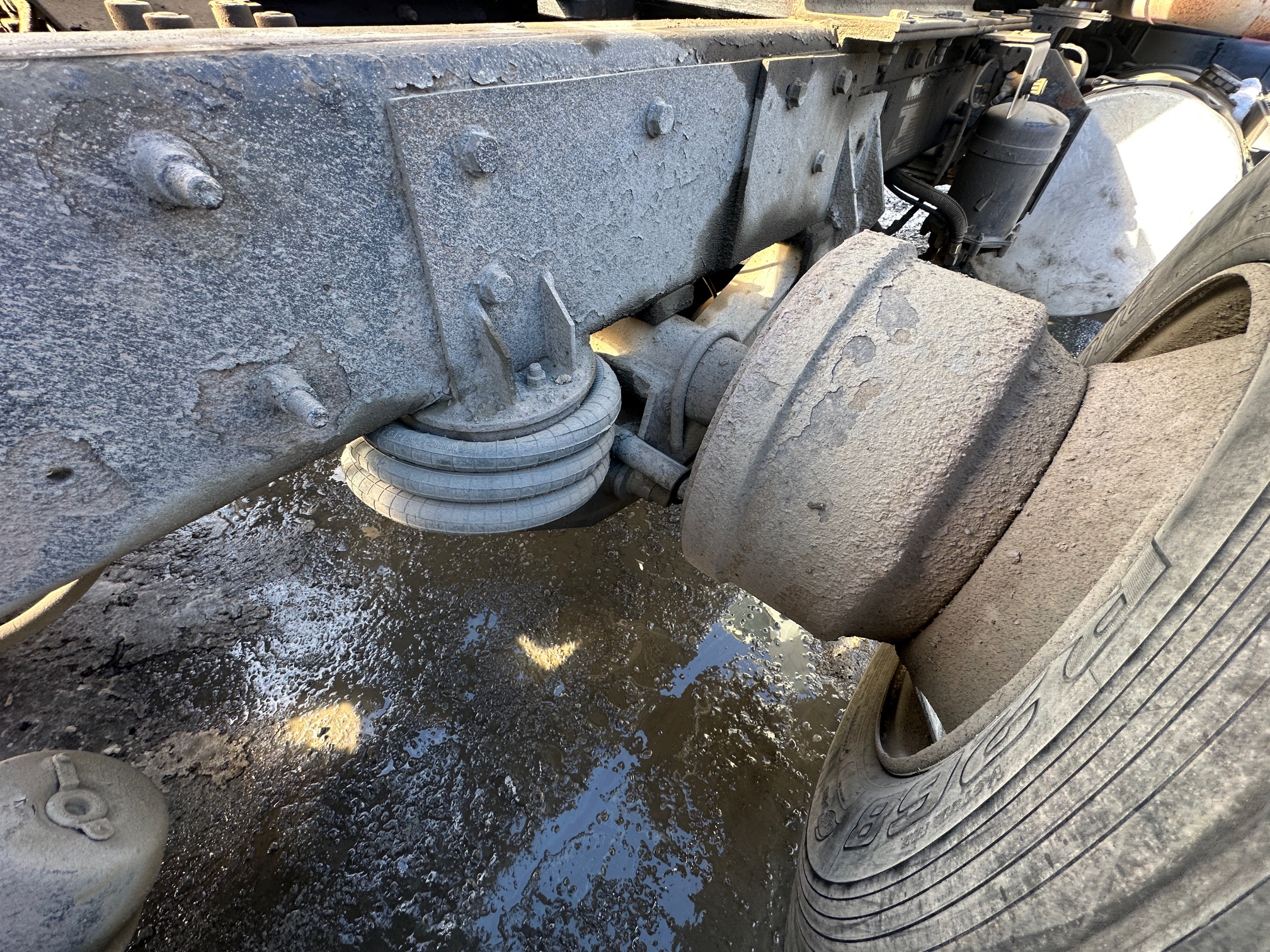 2005 MACK CV713 - Image 37