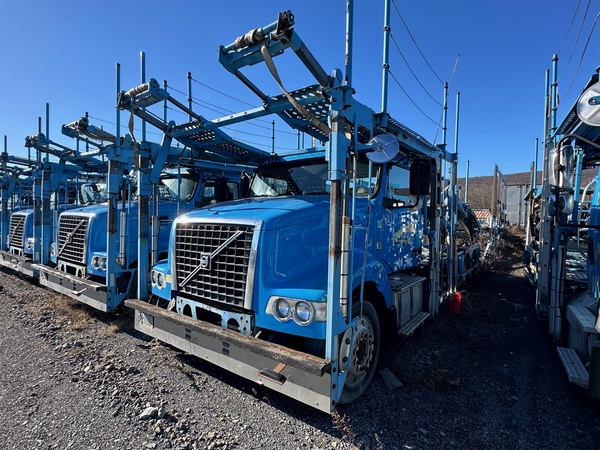 2014 VOLVO VAH 64430