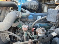 2014 VOLVO VAH 64430 - Image 29