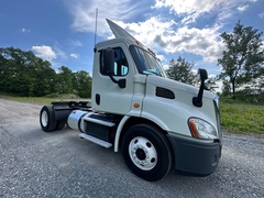2015 FREIGHTLINER Cascadia - Image 9