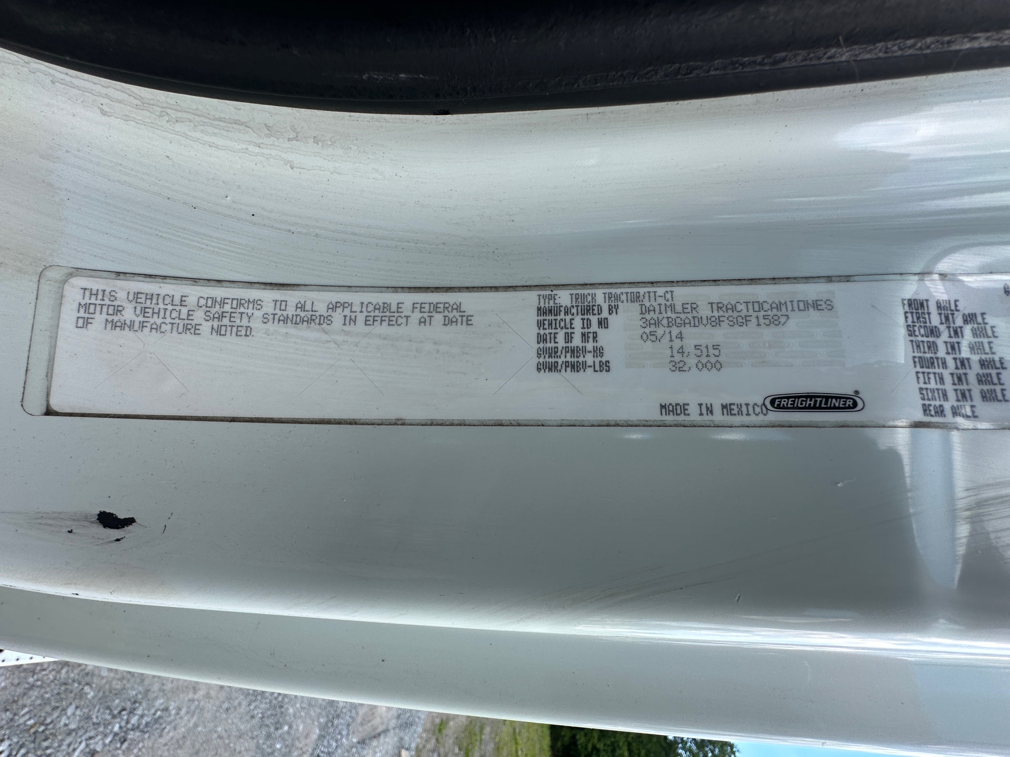 2015 FREIGHTLINER Cascadia - view 14 of 40