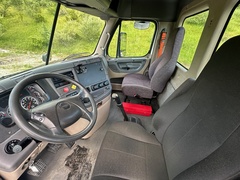 2015 FREIGHTLINER Cascadia - Image 17