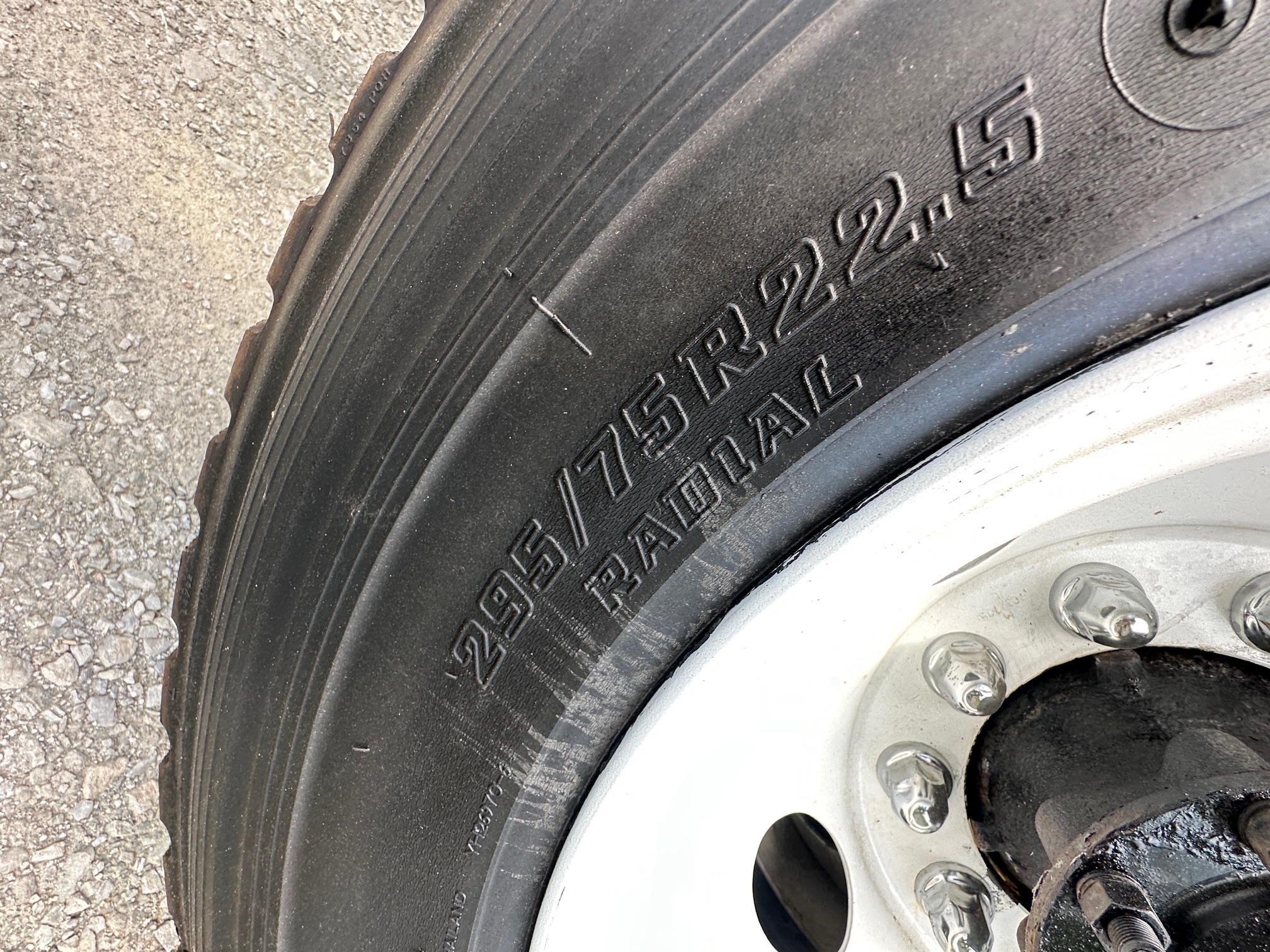 2015 FREIGHTLINER Cascadia - Image 28