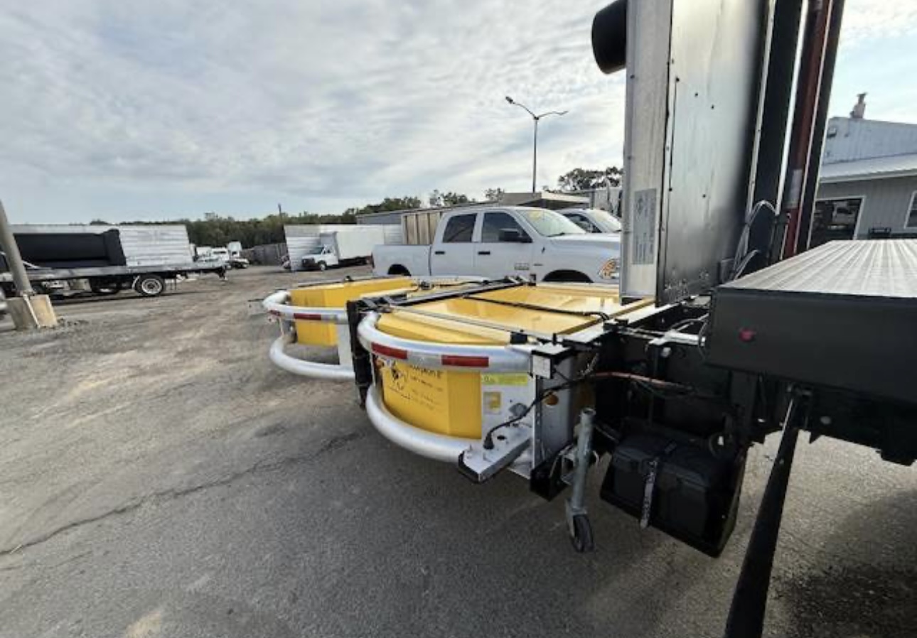 2016 FORD F750 - Image 16