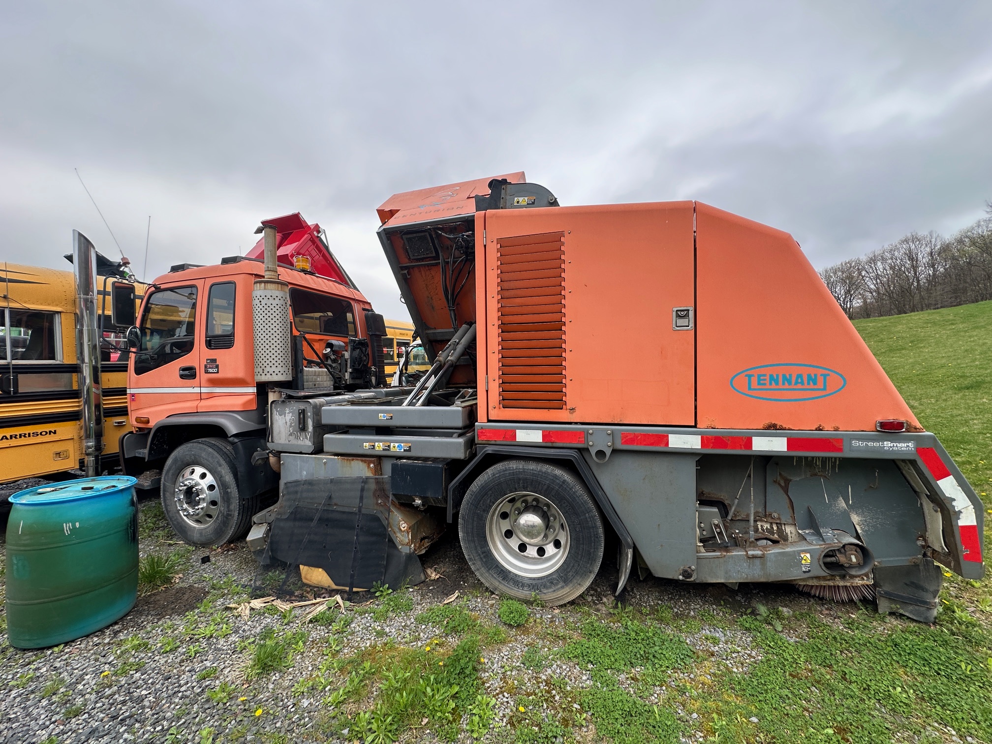 2002 GMC T1500 - Image 3