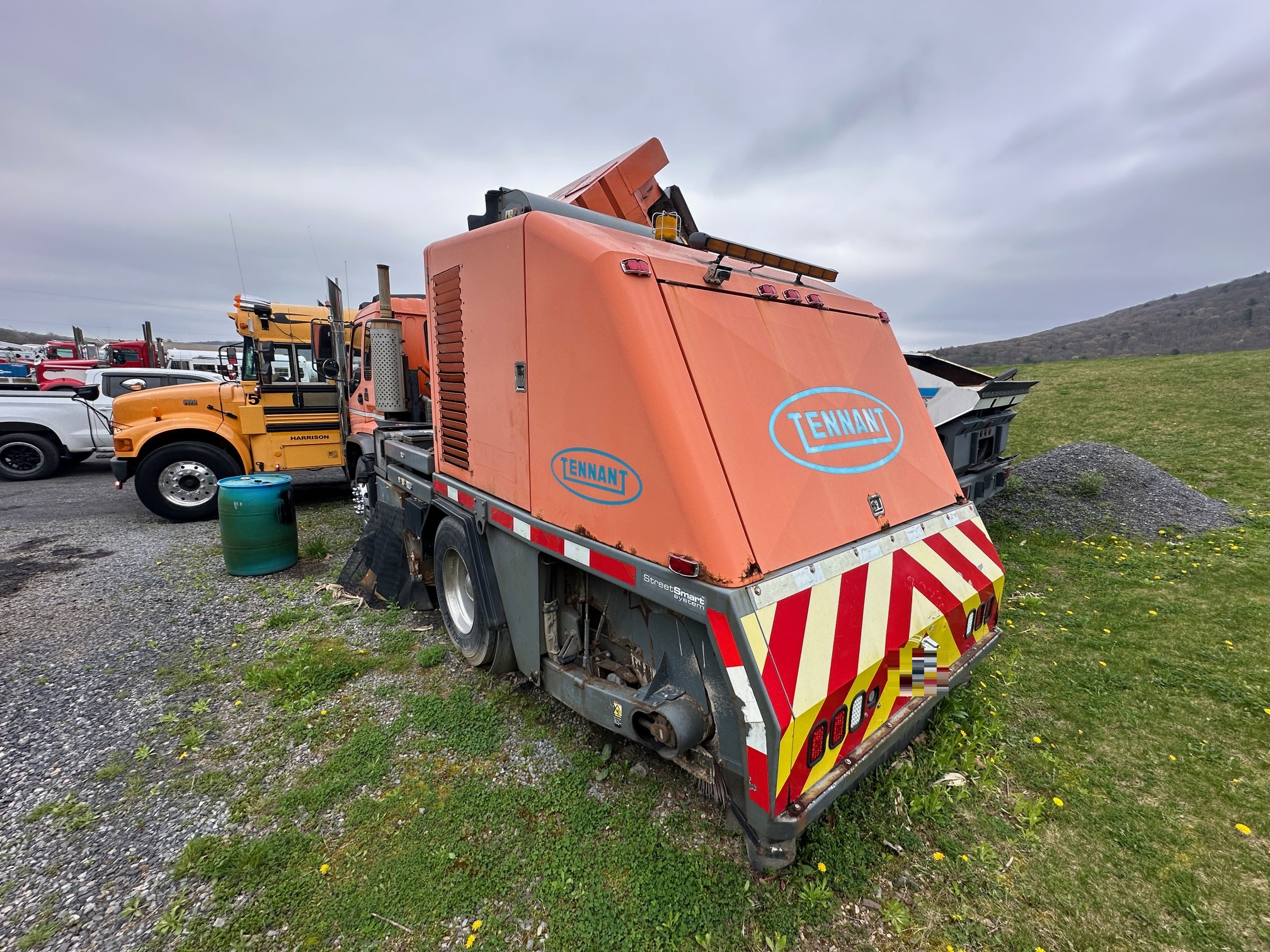 2002 GMC T1500 - view 1 of 46