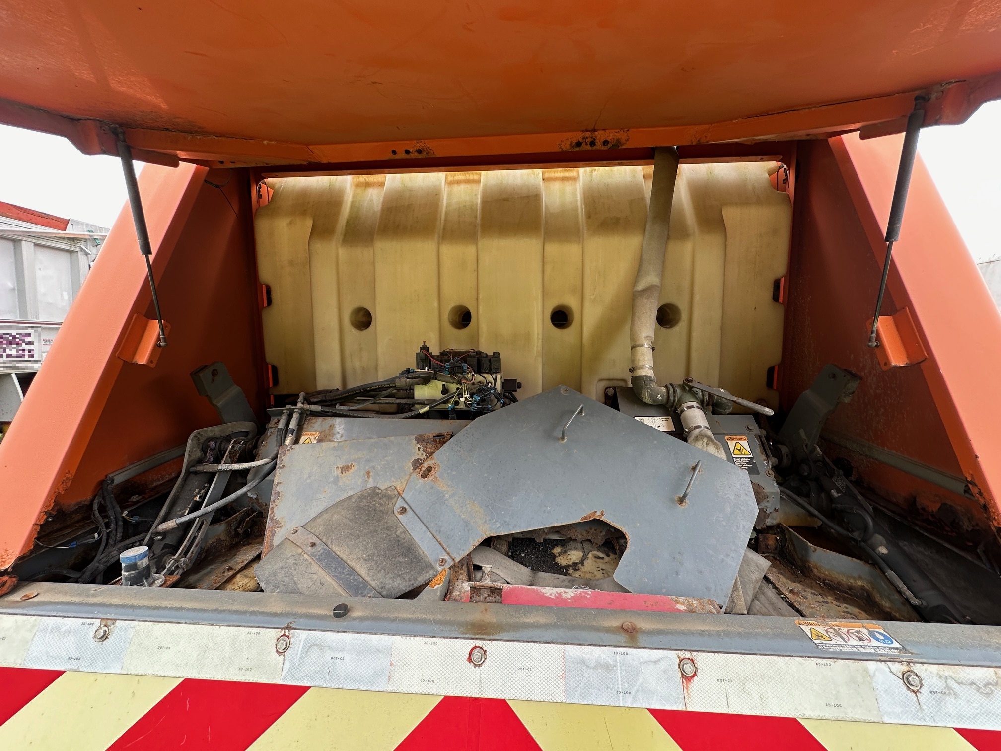 2002 GMC T1500 - view 5 of 46