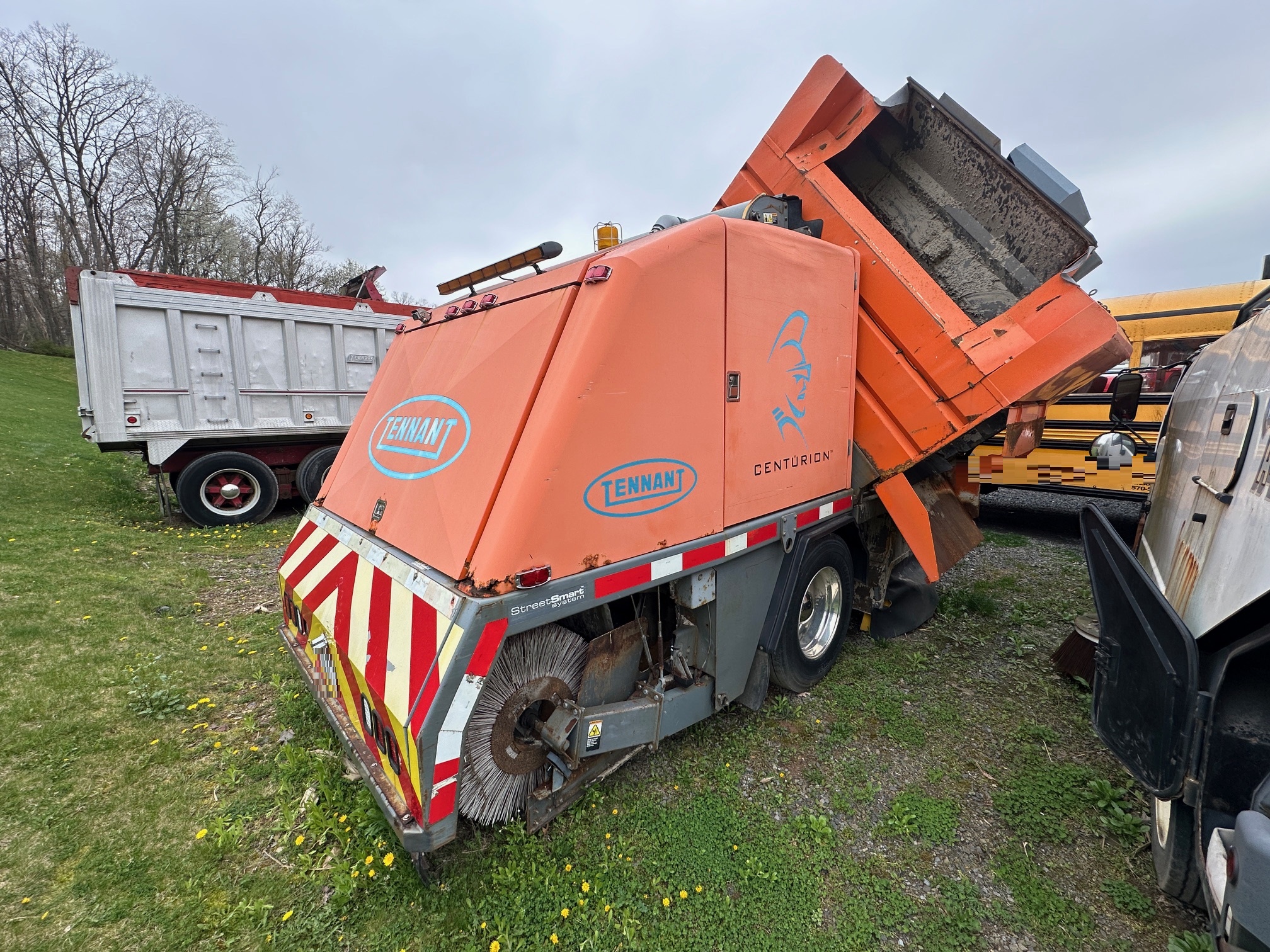 2002 GMC T1500 - view 6 of 46