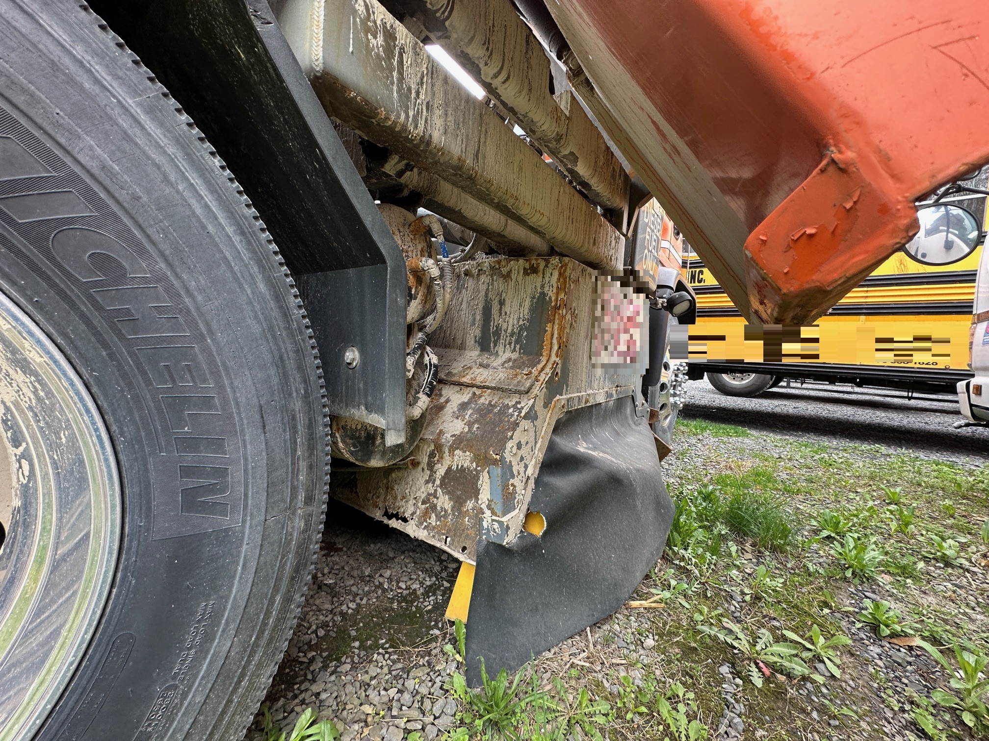 2002 GMC T1500 - view 9 of 46