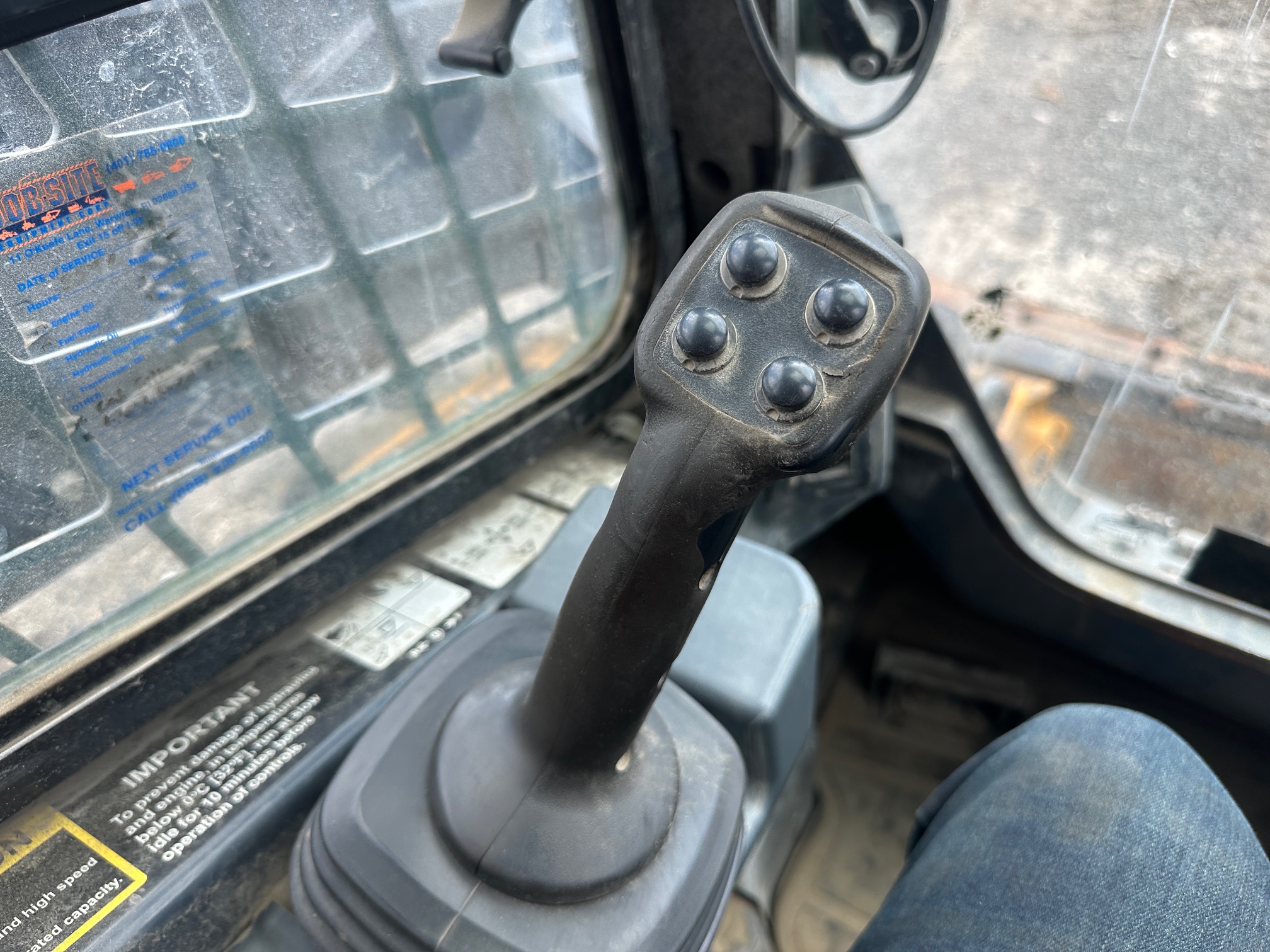 2017 DEERE 330G - Image 17