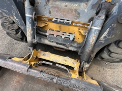 2017 DEERE 330G - Image 23