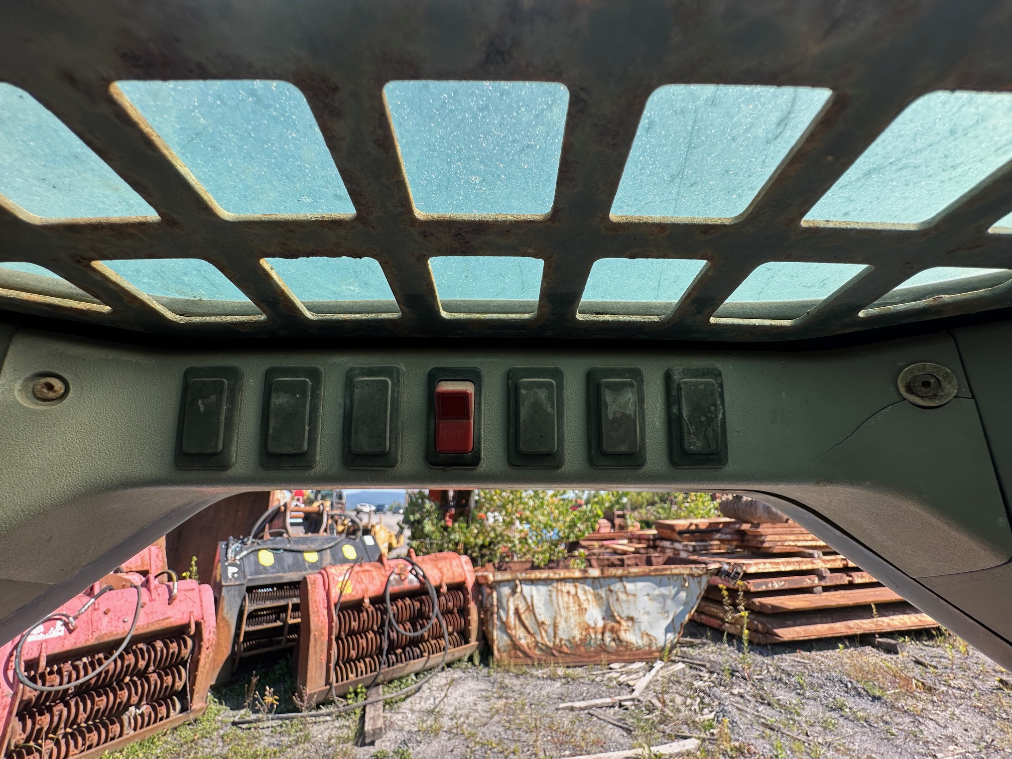 2002 BOBCAT S250 - view 16 of 26