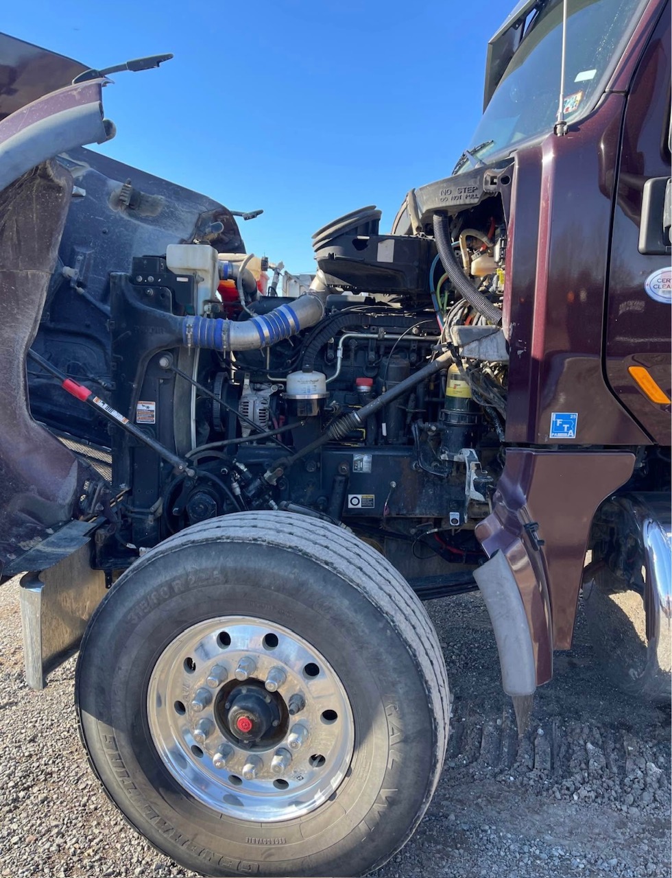 2021 PETERBILT 567 Triaxle Dump Truck - view 7 of 9