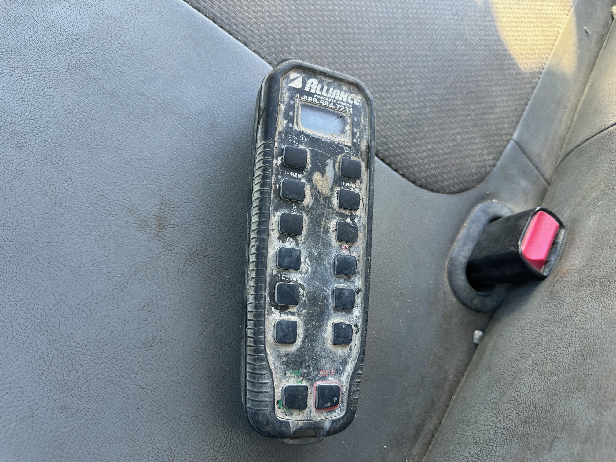 2005 FORD F650 City Pump Truck - view 17 of 27