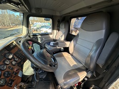 2008 PETERBILT 340 - Image 20