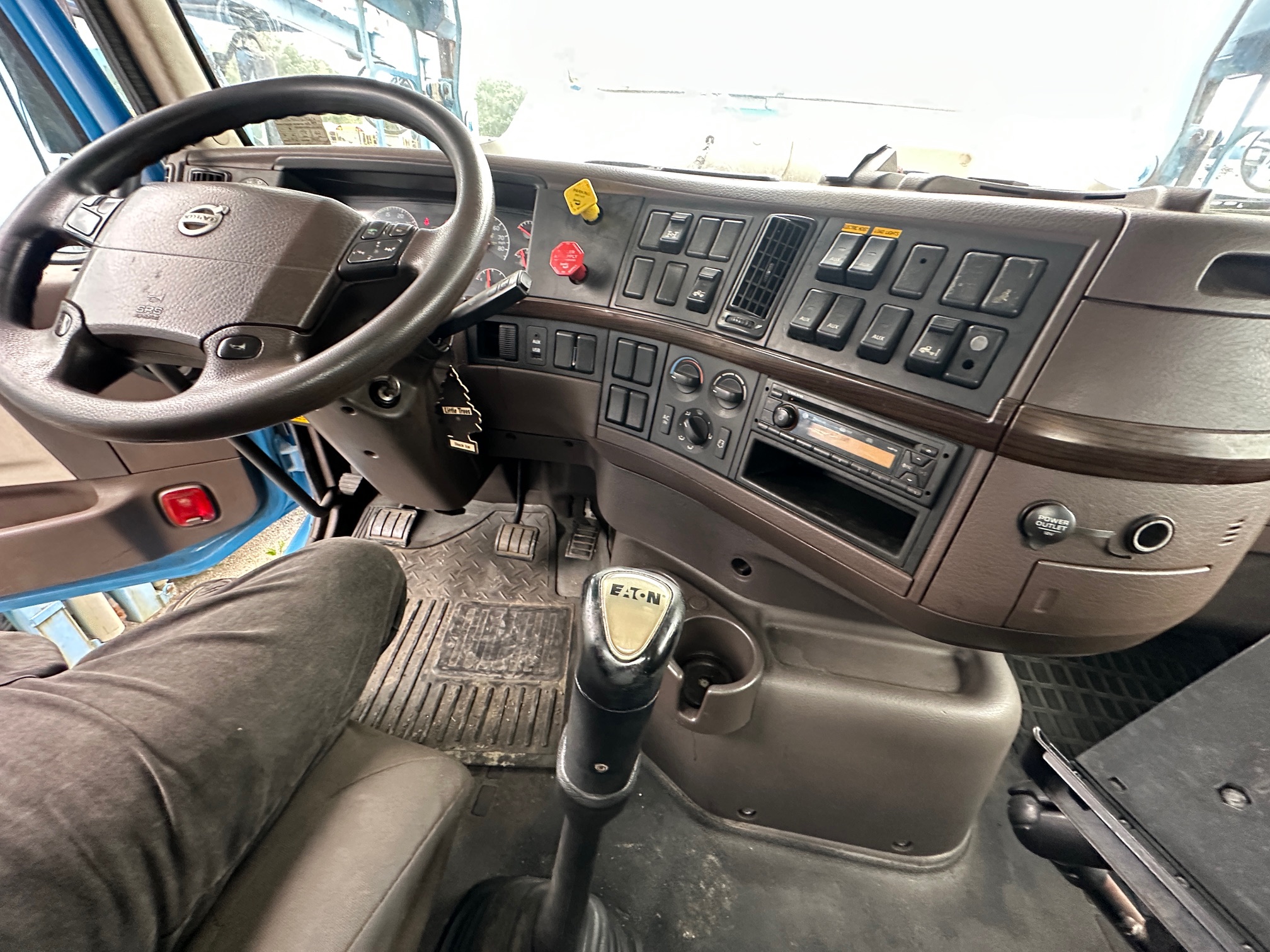 2015 VOLVO VAH Auto Hauler - Image 18