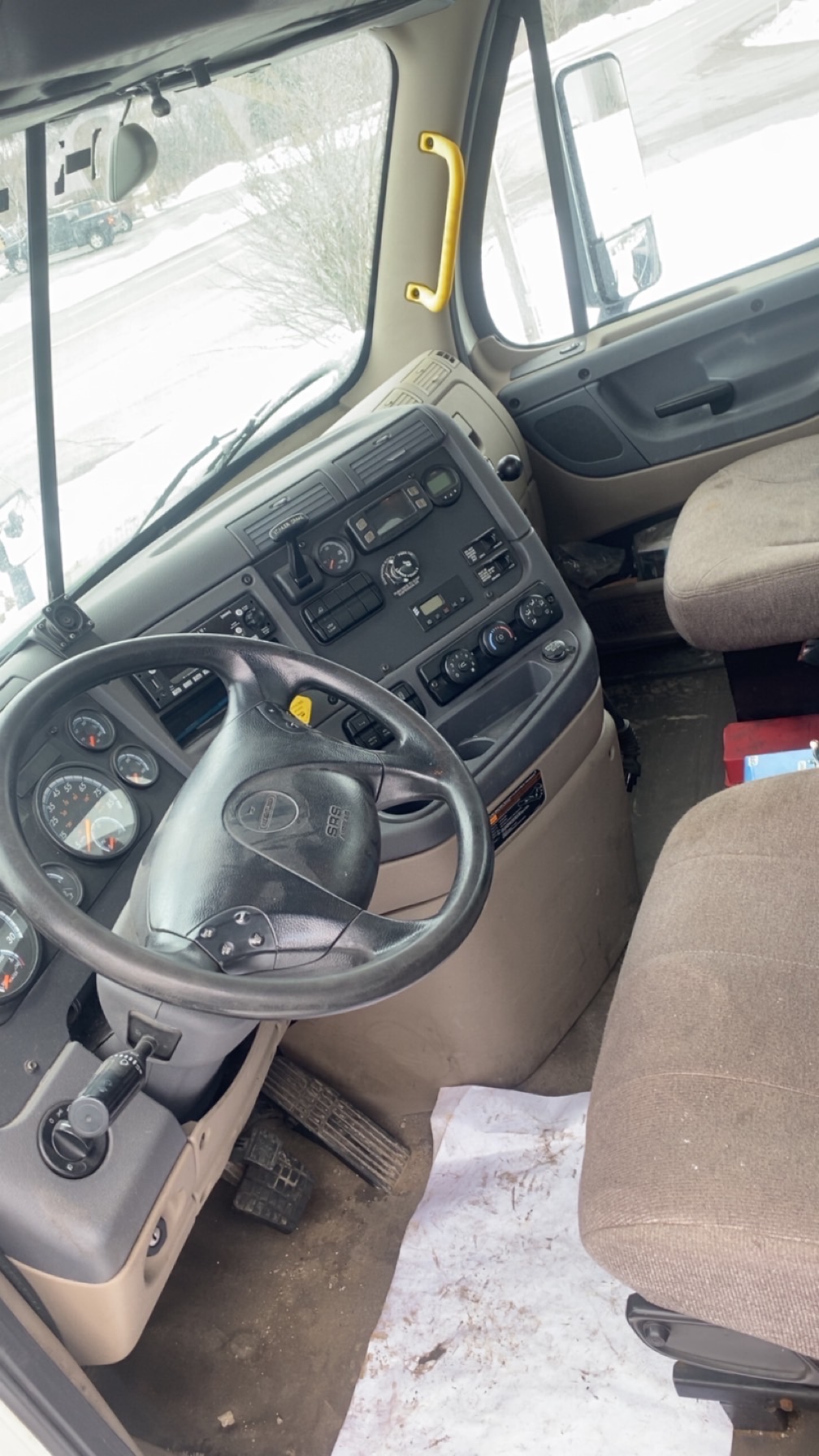 2016 FREIGHTLINER Cascadia 113 - Image 7