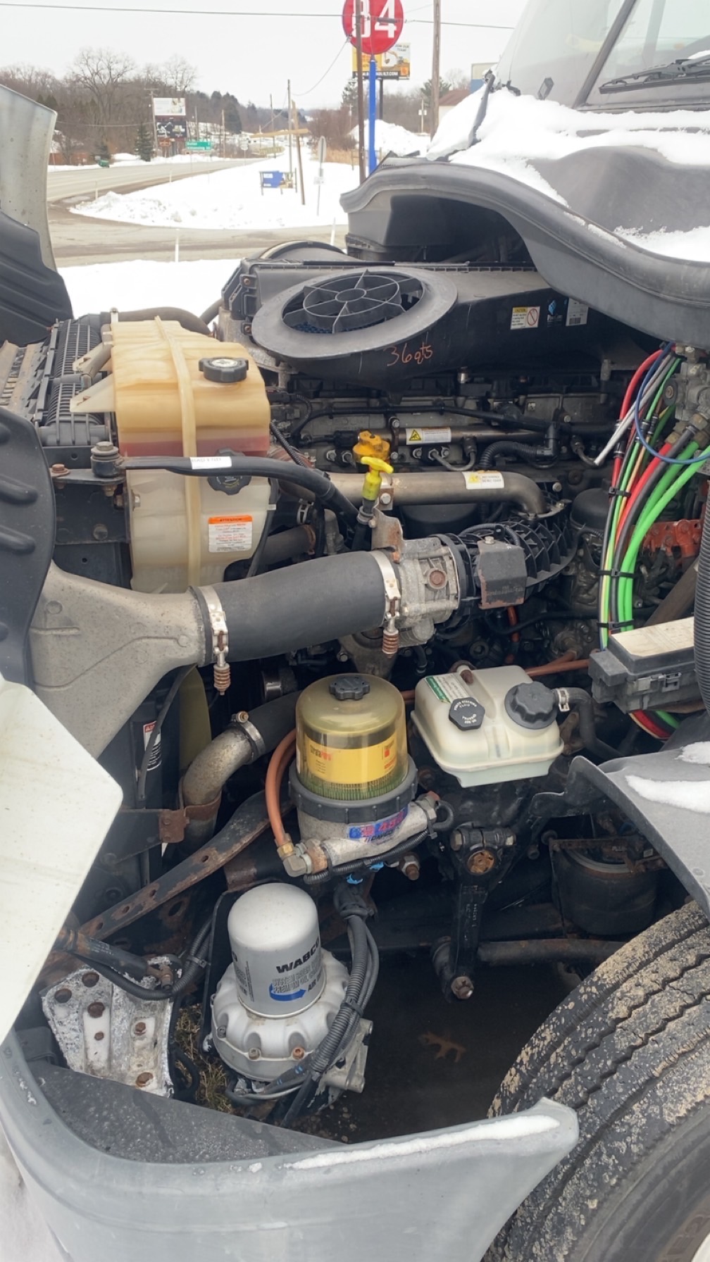 2016 FREIGHTLINER Cascadia 113 - Image 10