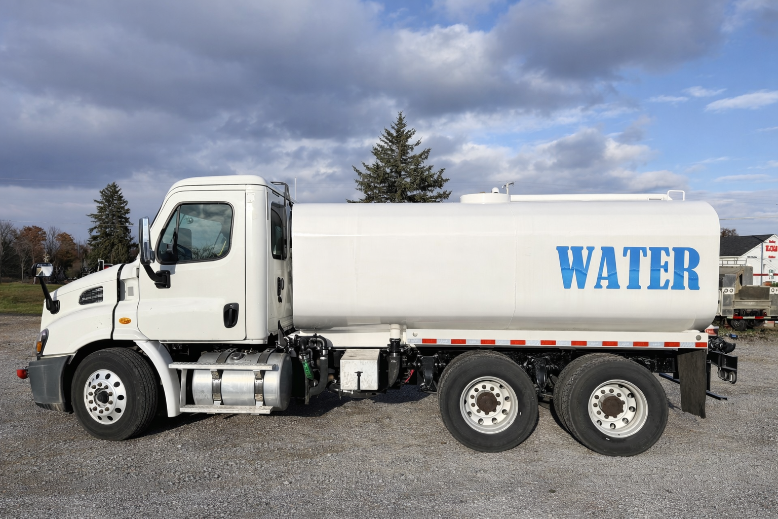 2016 FREIGHTLINER Cascadia 113 - view 1 of 12