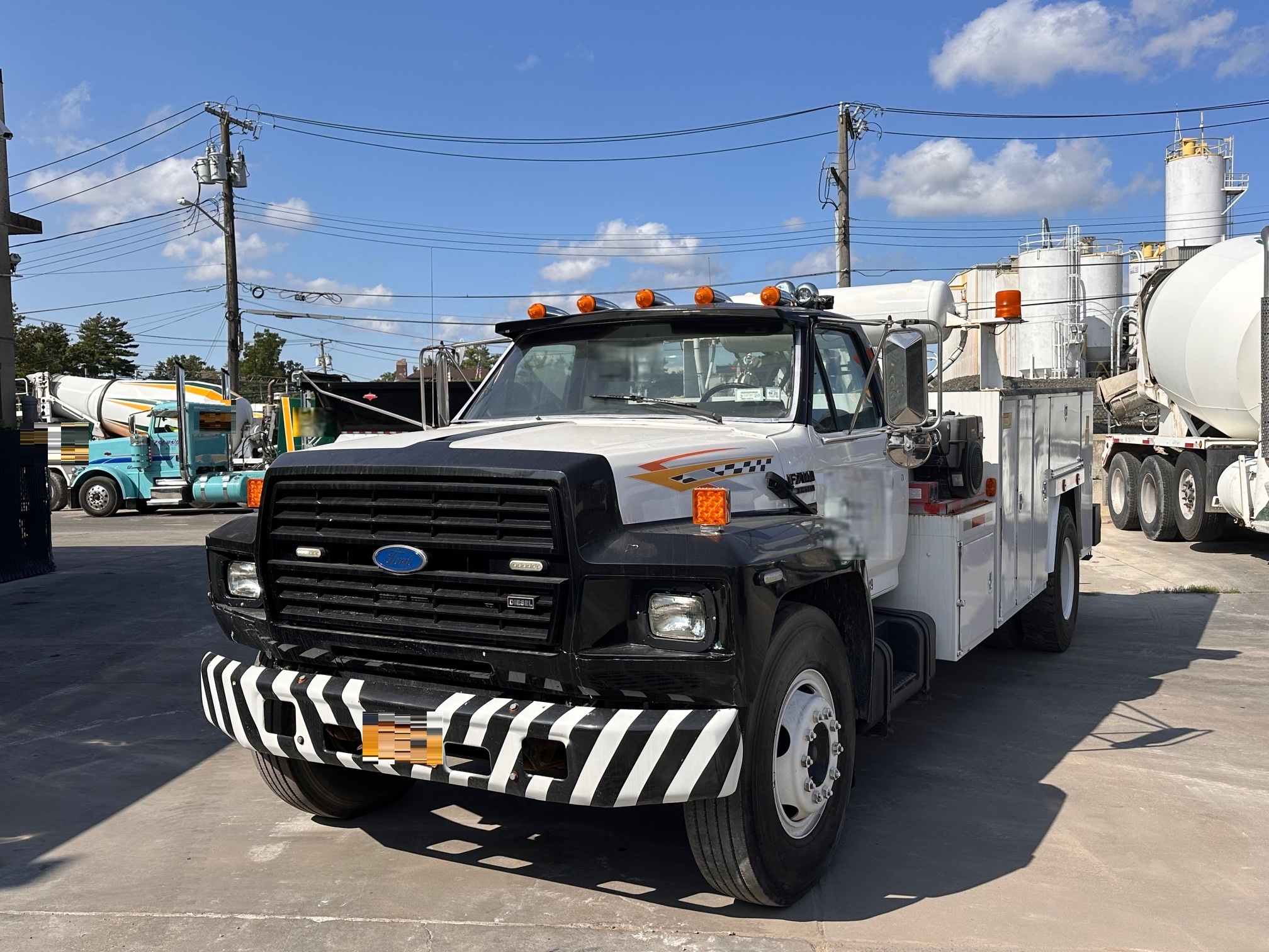 1989 FORD F700 - view 3 of 29