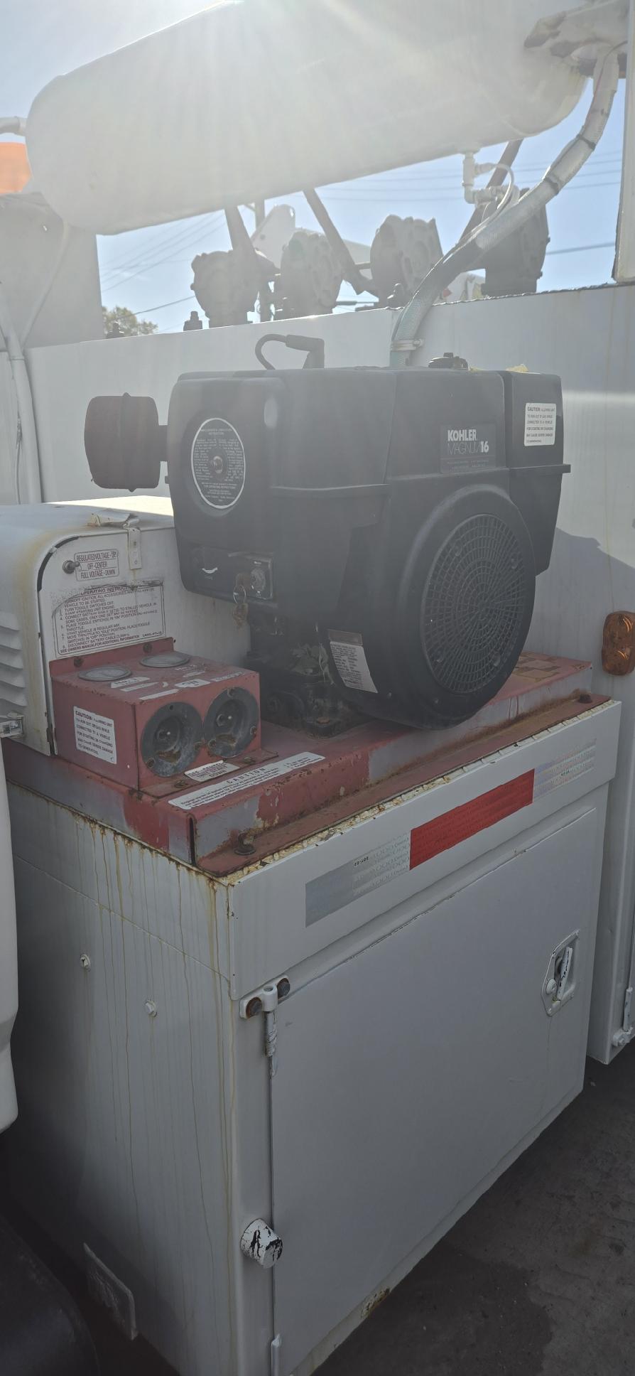 1989 FORD F700 - Image 25