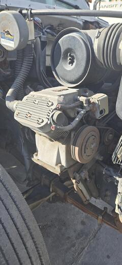 1989 FORD F700 - Image 27