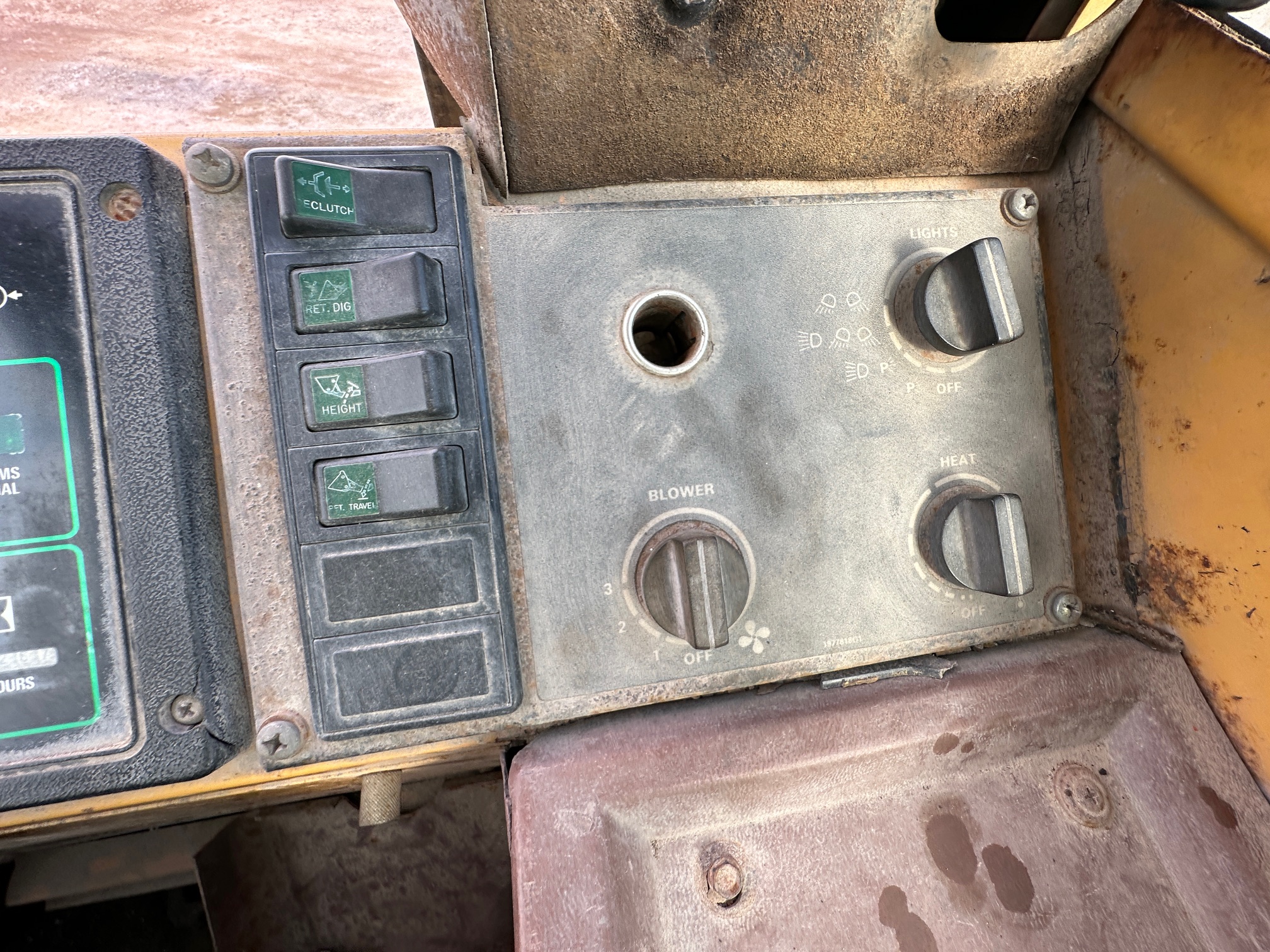 1992 CASE 621B ZF - Image 39