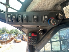 2018 DEERE 332G - Image 12