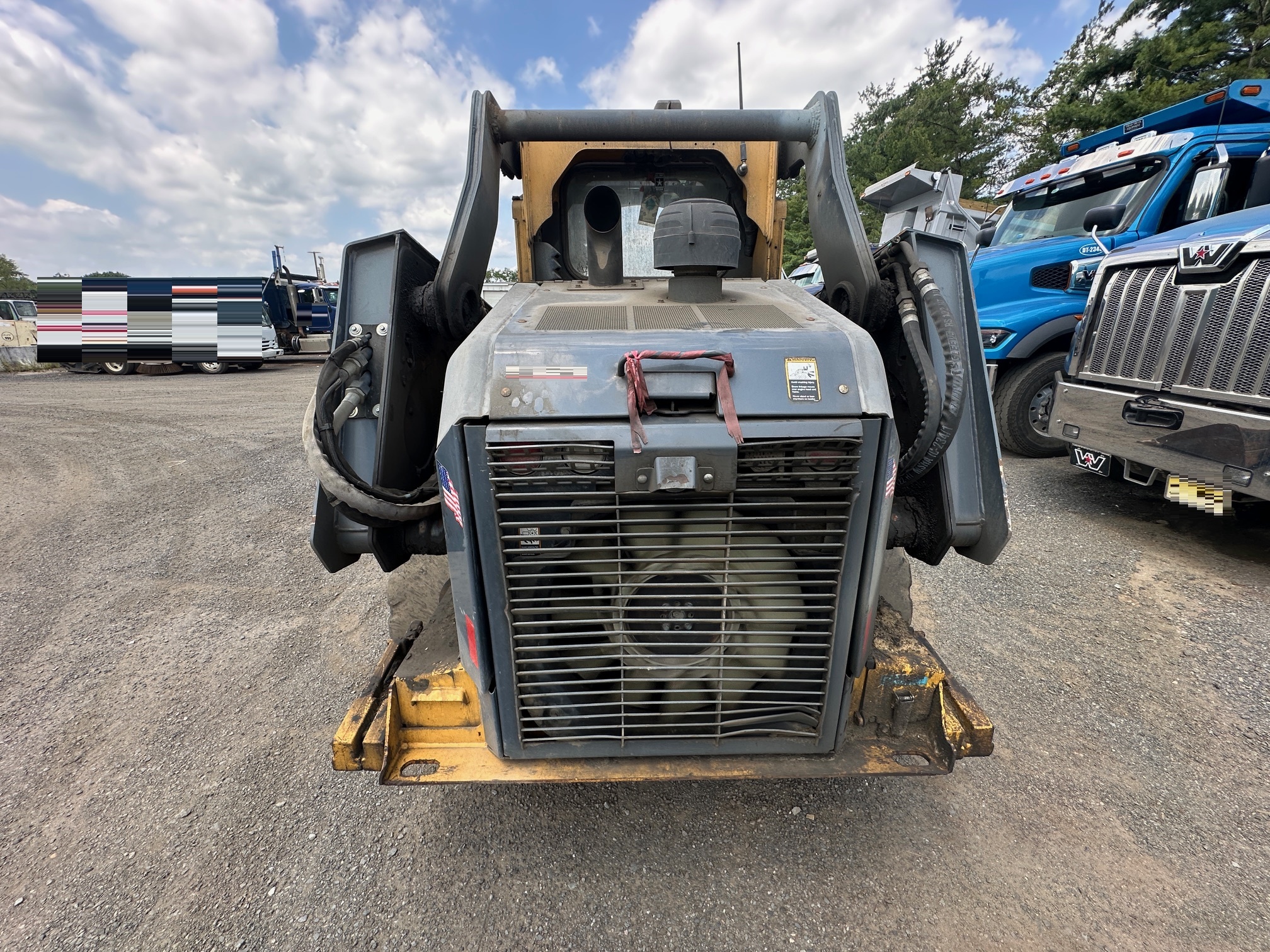 2018 DEERE 332G - Image 5