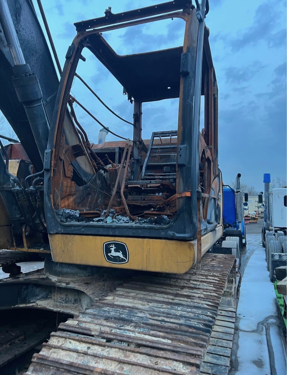 2023 DEERE 130P - view 13 of 54