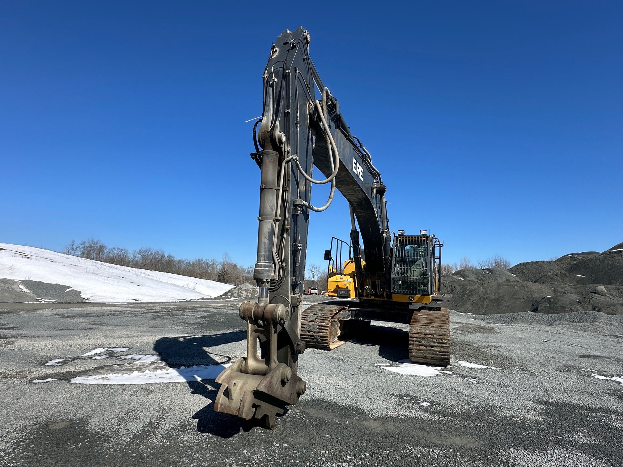 2017 DEERE 470G LC - view 3 of 60