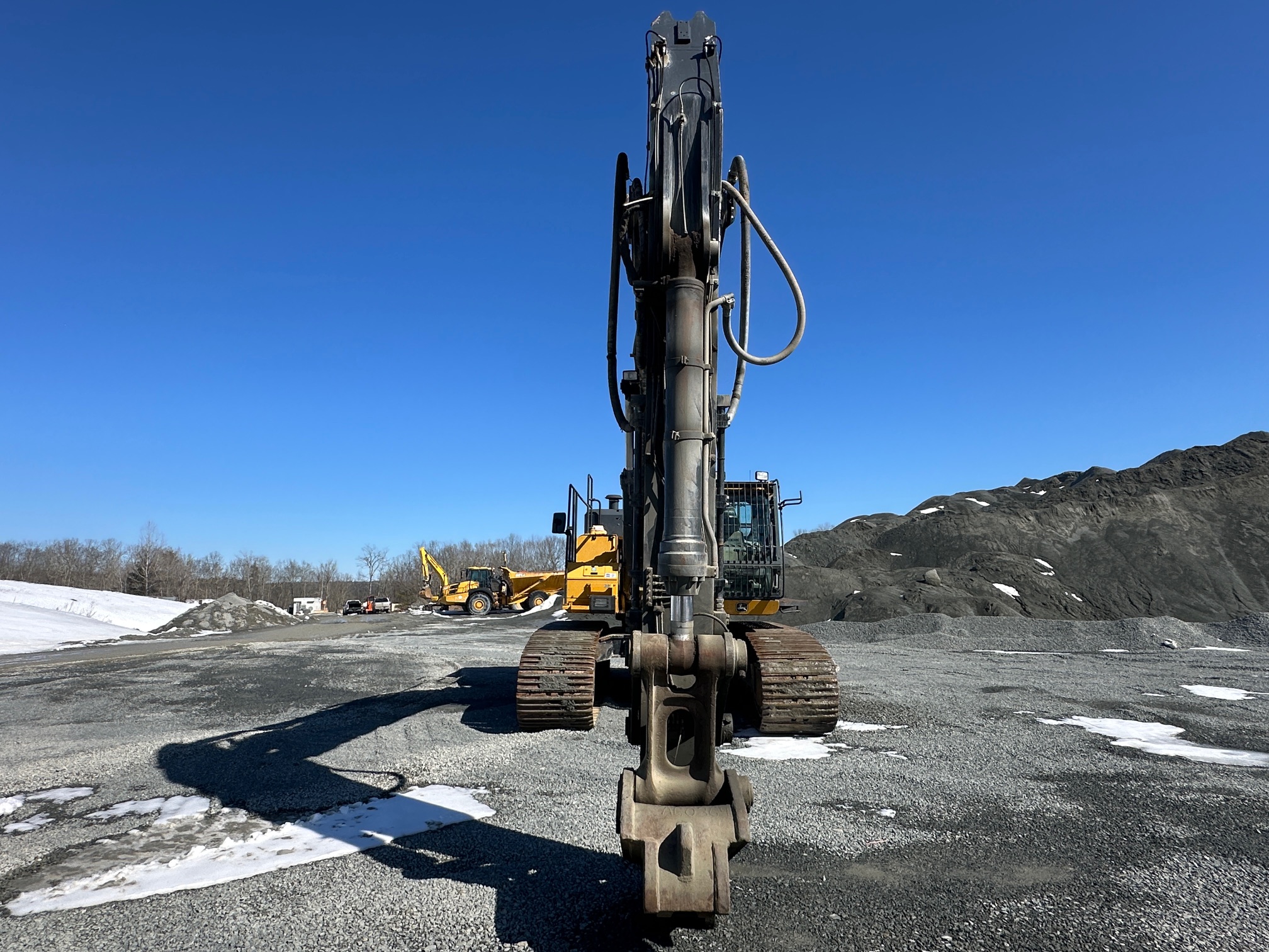 2017 DEERE 470G LC - Image 4