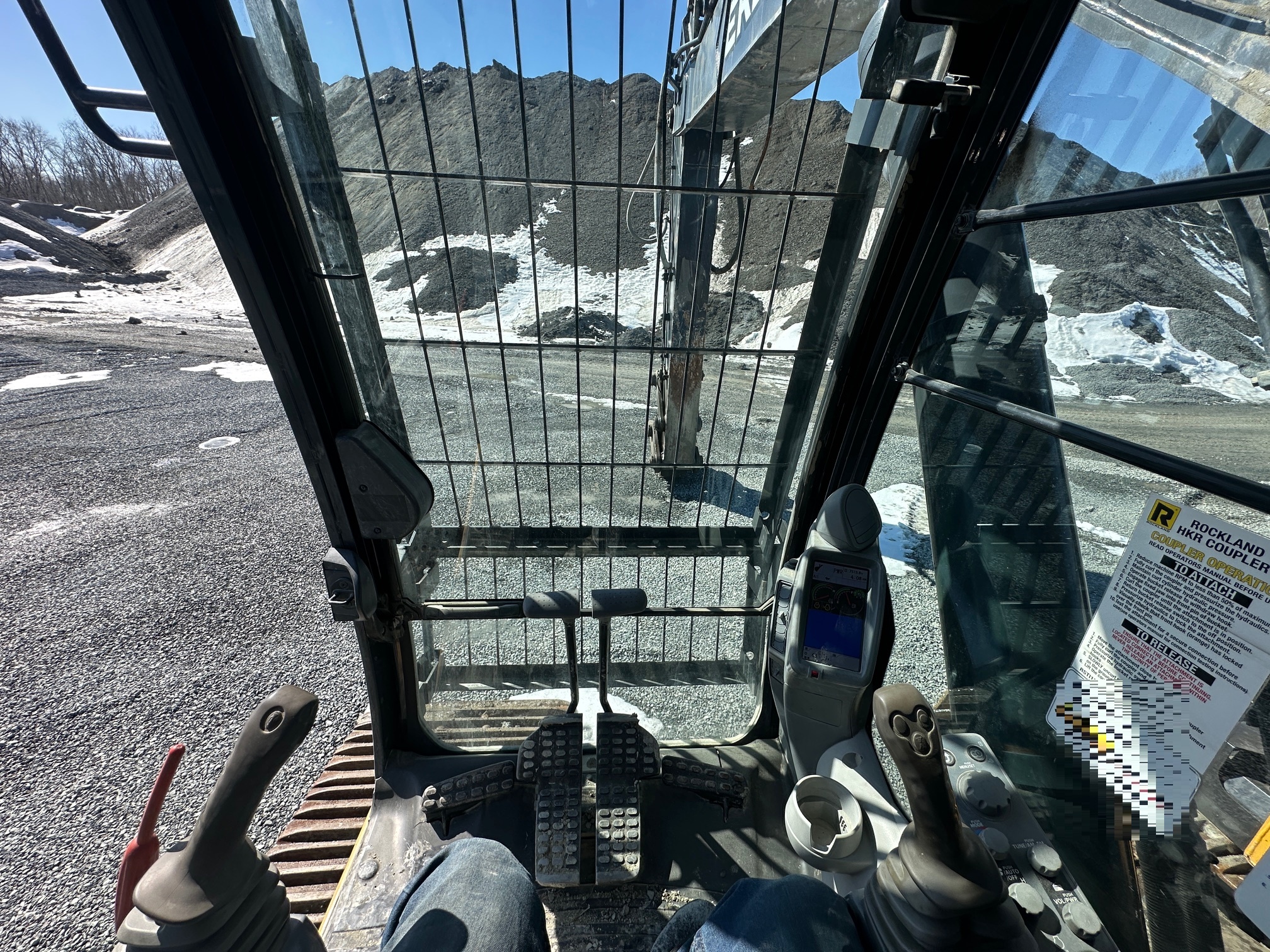 2017 DEERE 470G LC - Image 31