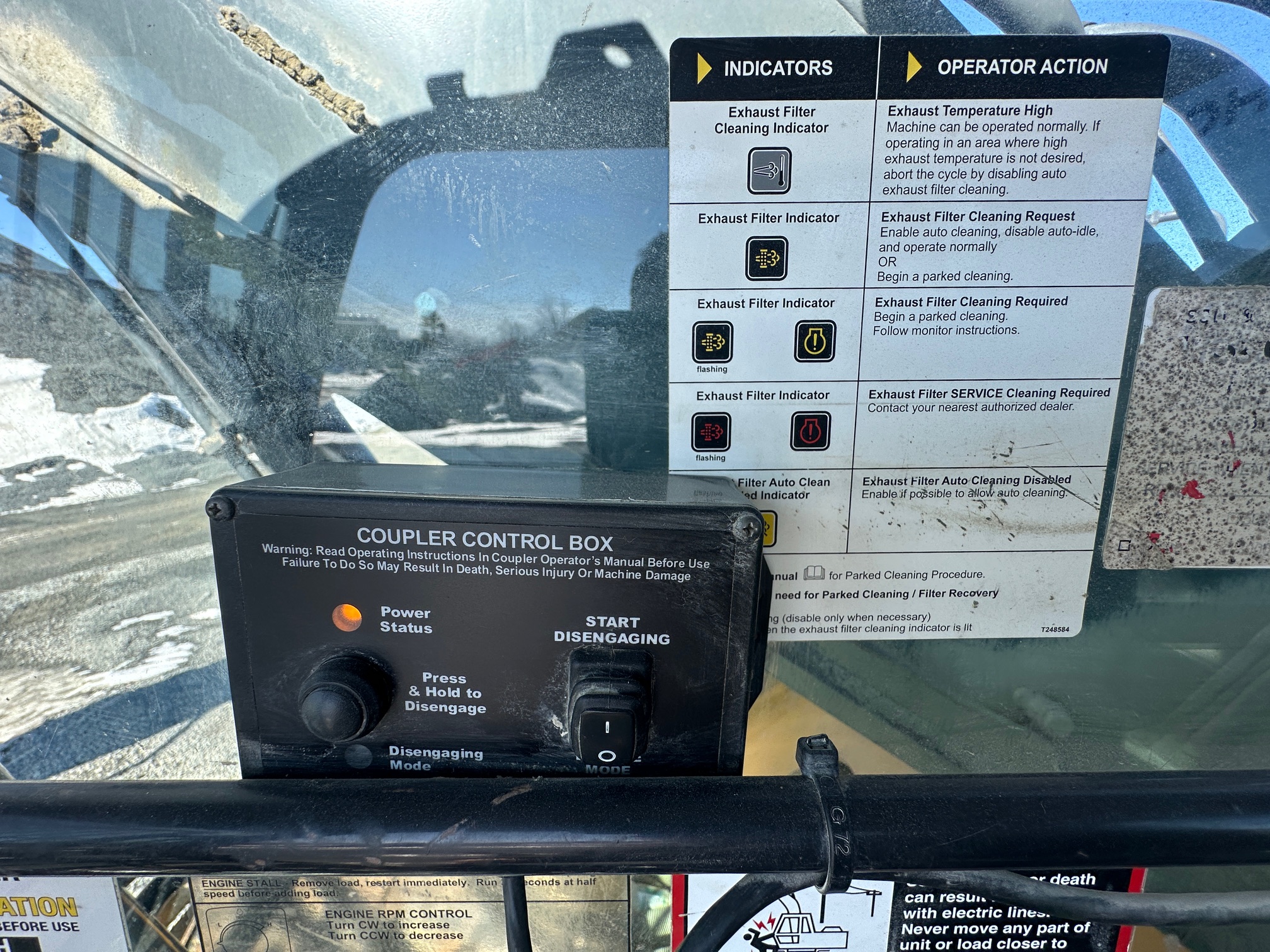 2017 DEERE 470G LC - Image 34