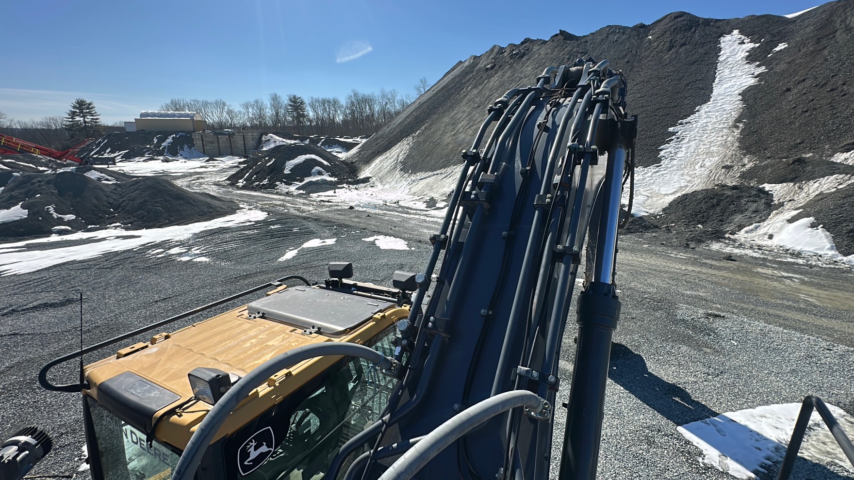 2017 DEERE 470G LC - Image 51