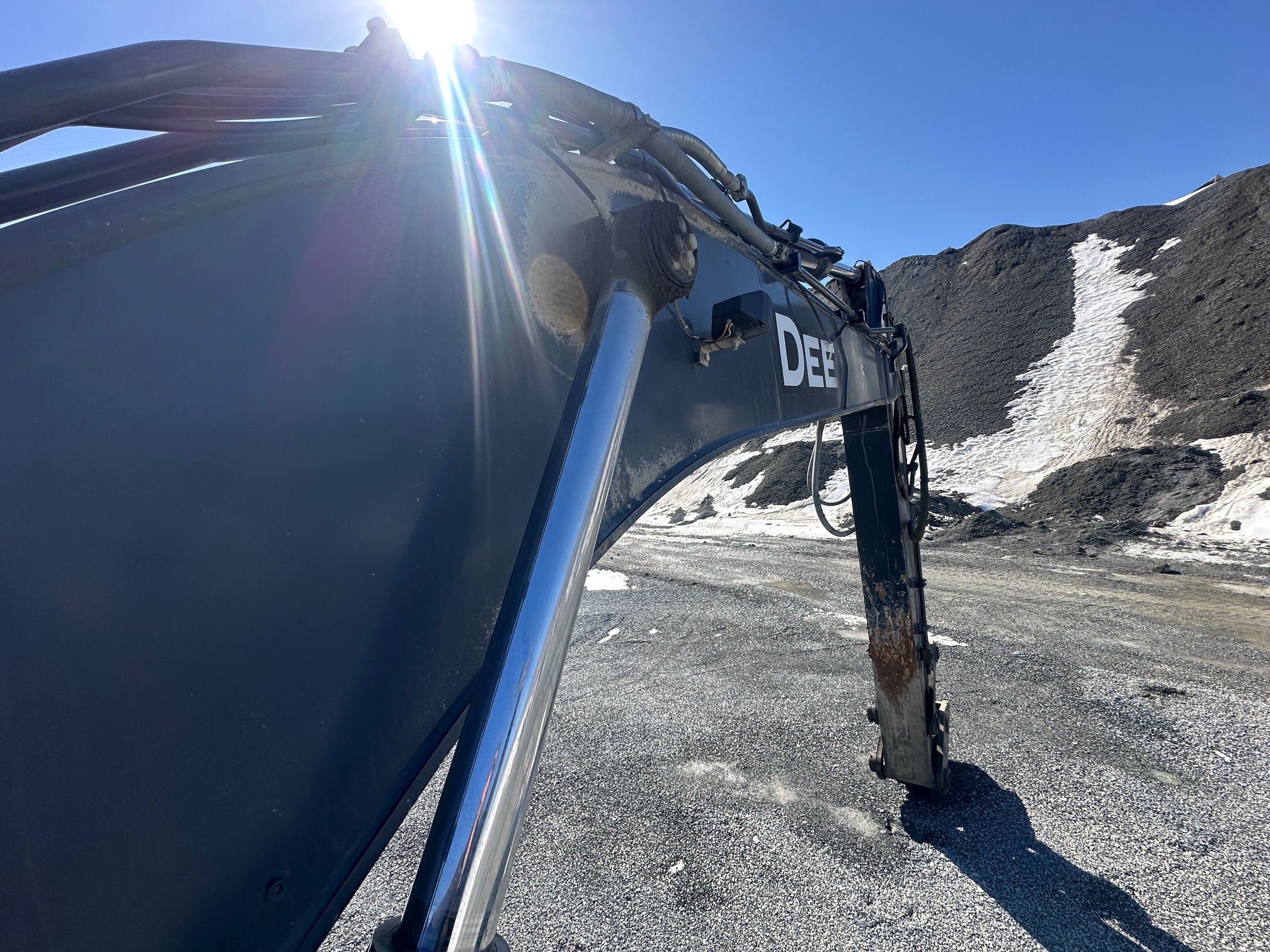 2017 DEERE 470G LC - Image 55