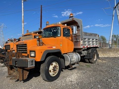 2001 MACK RD690P #3 - Image 3