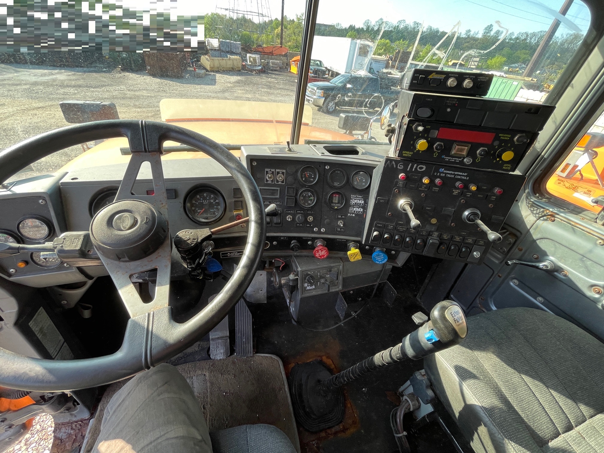 2001 MACK RD690P #3 - Image 25